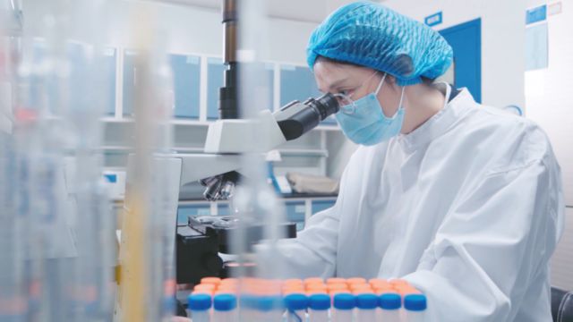 悠滋小羊科学验证铸国产奶粉品质新高度AG真人国际游戏国产奶粉前十珍护vs